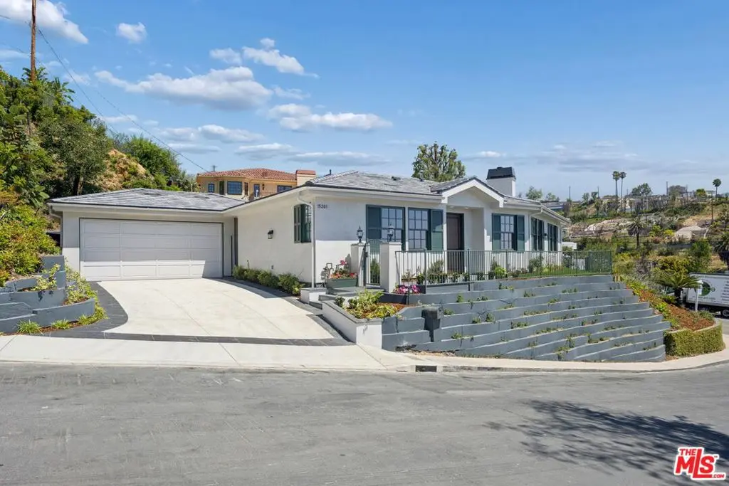 15201 Mc Kendree Avenue, Pacific Palisades, CA — listing photo 1