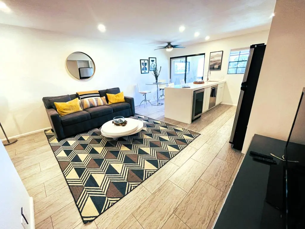 Residential Lease for rent at 5300 E Waverly Drive K14, Palm Springs, Riverside County, CA featuring 1 bed and 1 bath