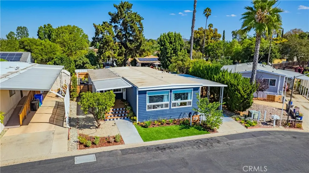 1120 E Mission Road 33, Fallbrook, CA — listing photo 1