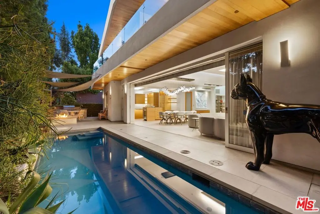 4005 Dixie Canyon Avenue, Sherman Oaks, CA — listing photo 1