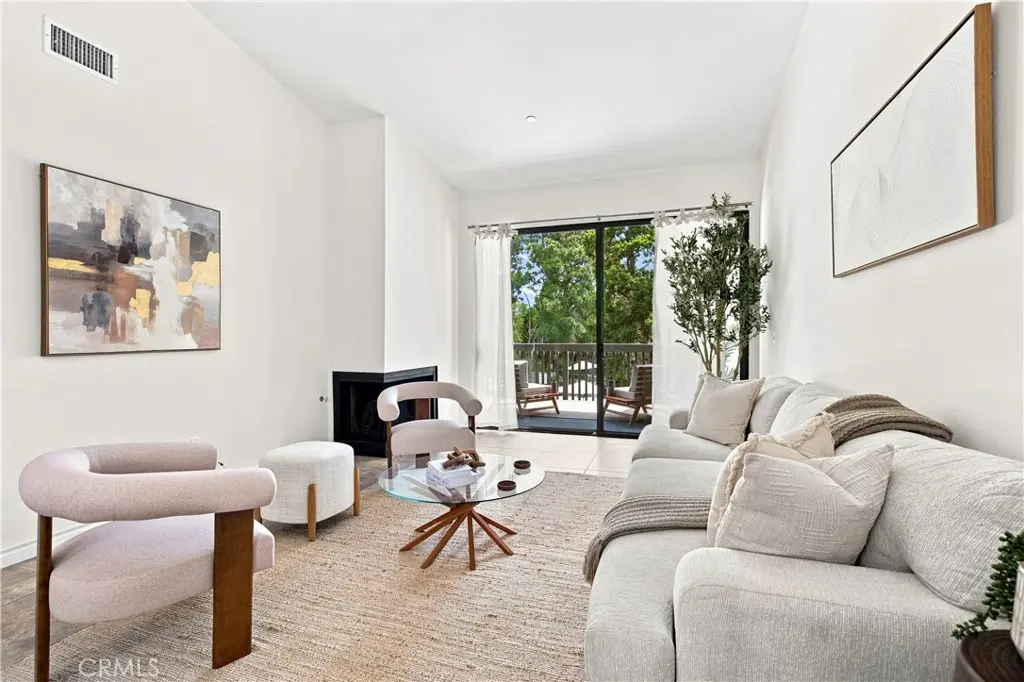 2538 W Macarthur, Santa Ana, CA — listing photo 1