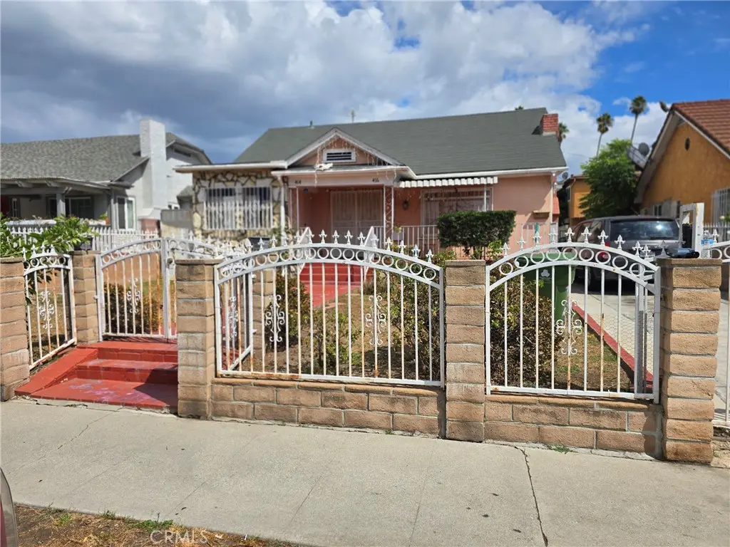 Duplex for sale at 416 N Hobart, Los Angeles, CA featuring 5 beds and 3 baths
