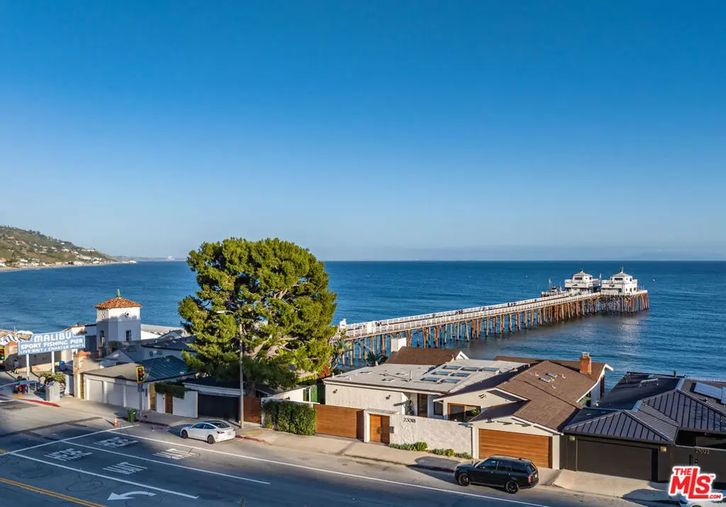 Single Family Residence for rent at 23018 Pacific Coast Highway, Malibu, CA featuring 4 beds and 4 baths