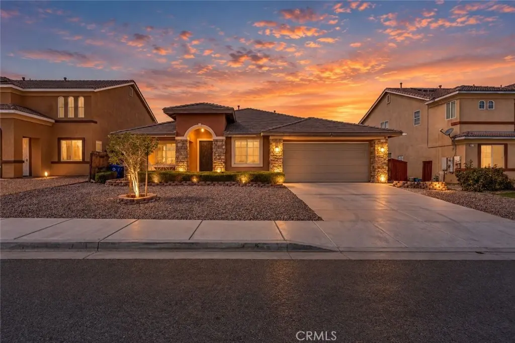 14968 Onyx Road, Victorville, CA — listing photo 1