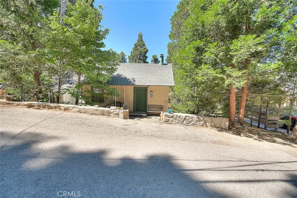 680 Buckingham, Lake Arrowhead, CA — listing photo 1