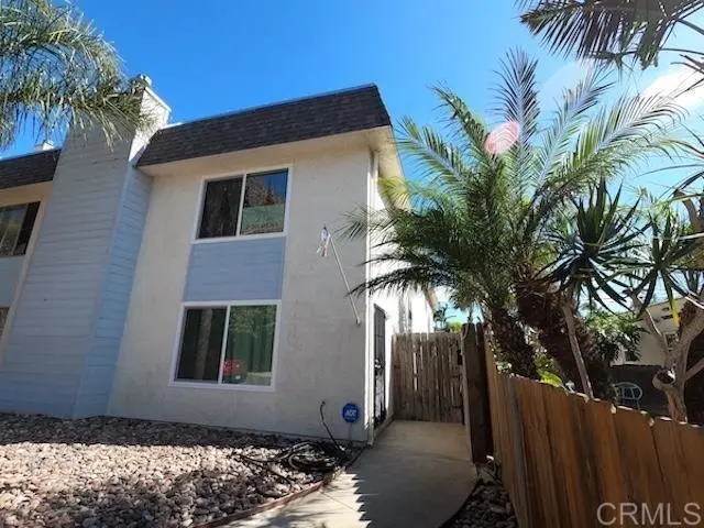 Residential Lease for rent at 273 Date Avenue B, Imperial Beach, San Diego County, CA featuring 3 beds and 4 baths