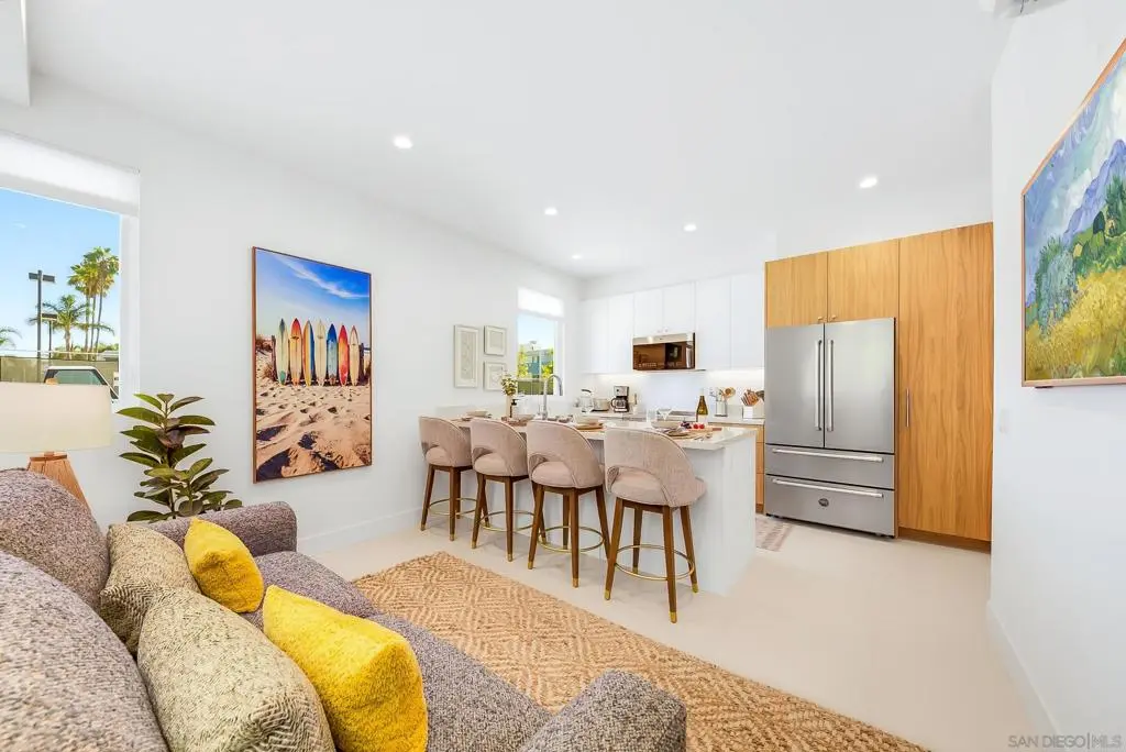 Single Family Residence for rent at 3903 Haines St. 2, San Diego, CA featuring 2 beds and 2 baths