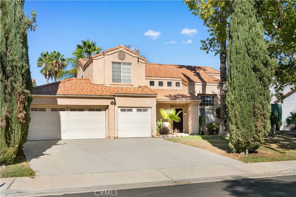 23592 Lake Valley Dr, Moreno Valley, CA — listing photo 1