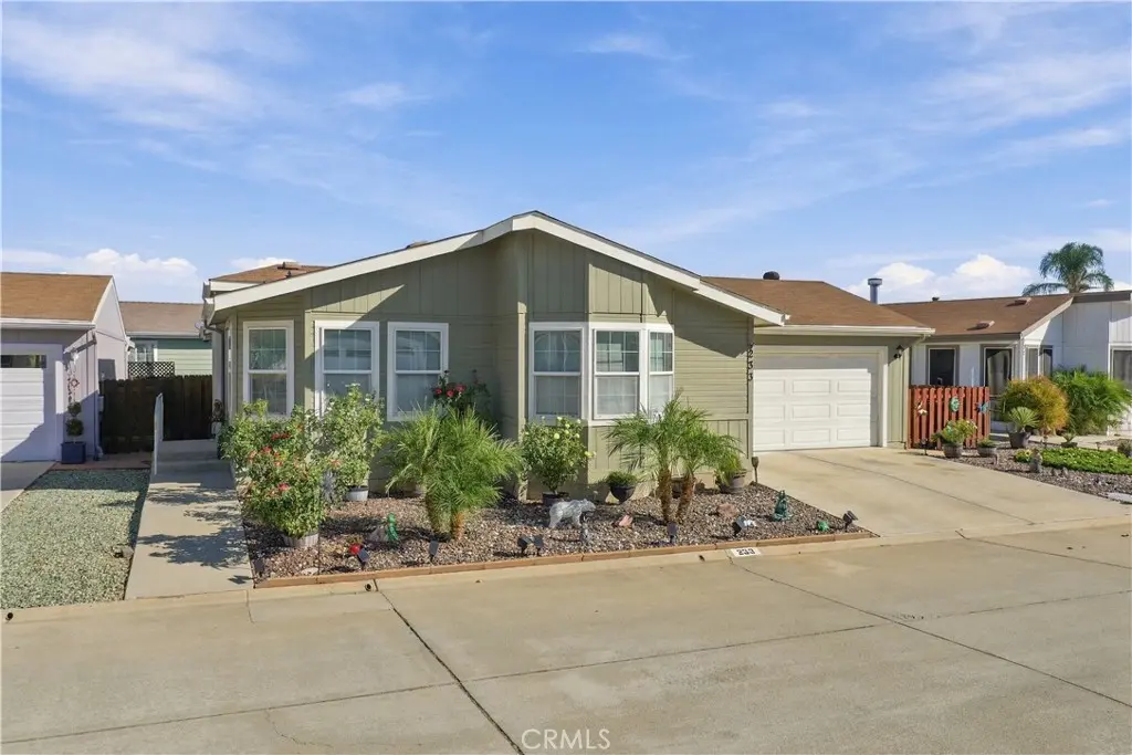 27250 Murrieta 233, Menifee, CA — listing photo 1