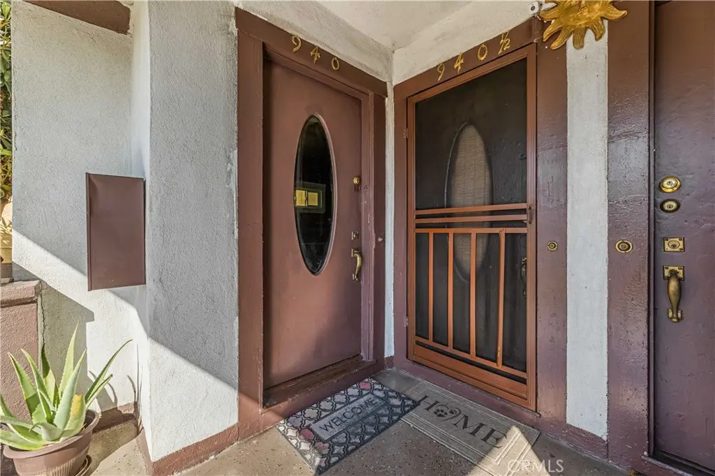 Quadruplex for rent at 940 everett, Los Angeles, CA featuring 1 bed and 1 bath