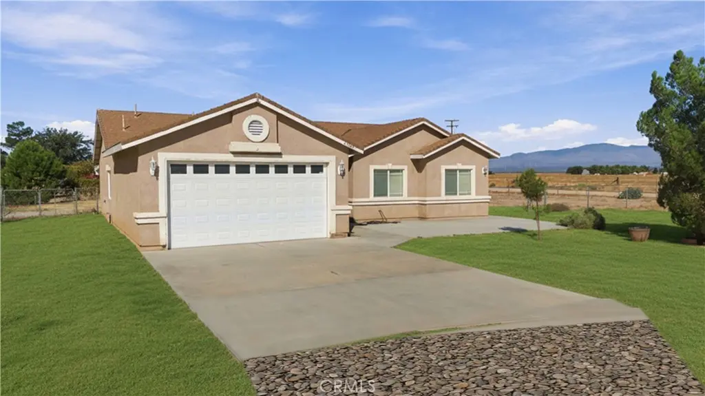 49945 80th W, Lancaster, CA — listing photo 1