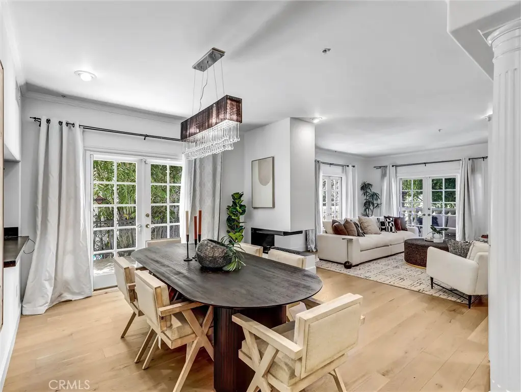 Condominium for sale at 9848 Vidor Drive 101, Los Angeles, CA featuring 2 beds and 3 baths