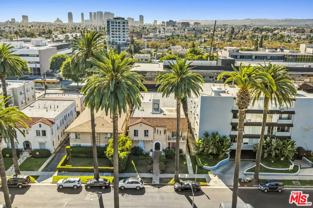 Residential Income for sale at 127 N Hamilton Drive, Beverly Hills, Los Angeles County, CA featuring 8 beds and 12 baths