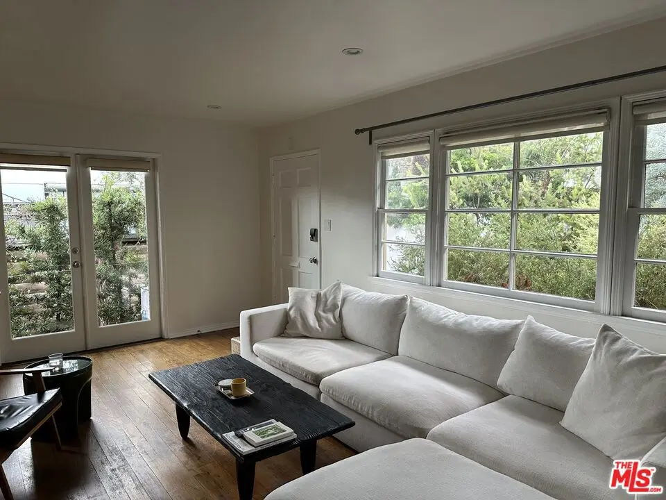 307 Venice Way, Venice, CA — listing photo 1