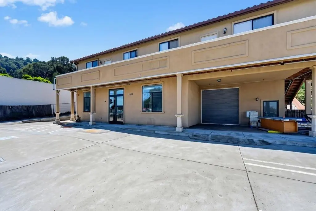 3832 Bayshore Boulevard, Brisbane, CA — listing photo 1