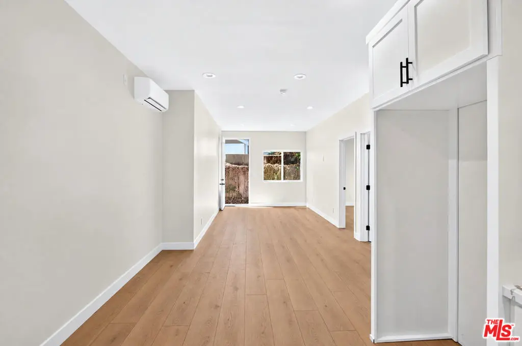 Residential Lease for rent at 153 W 51st Street 1/2, Los Angeles, CA featuring 2 beds and 1 bath