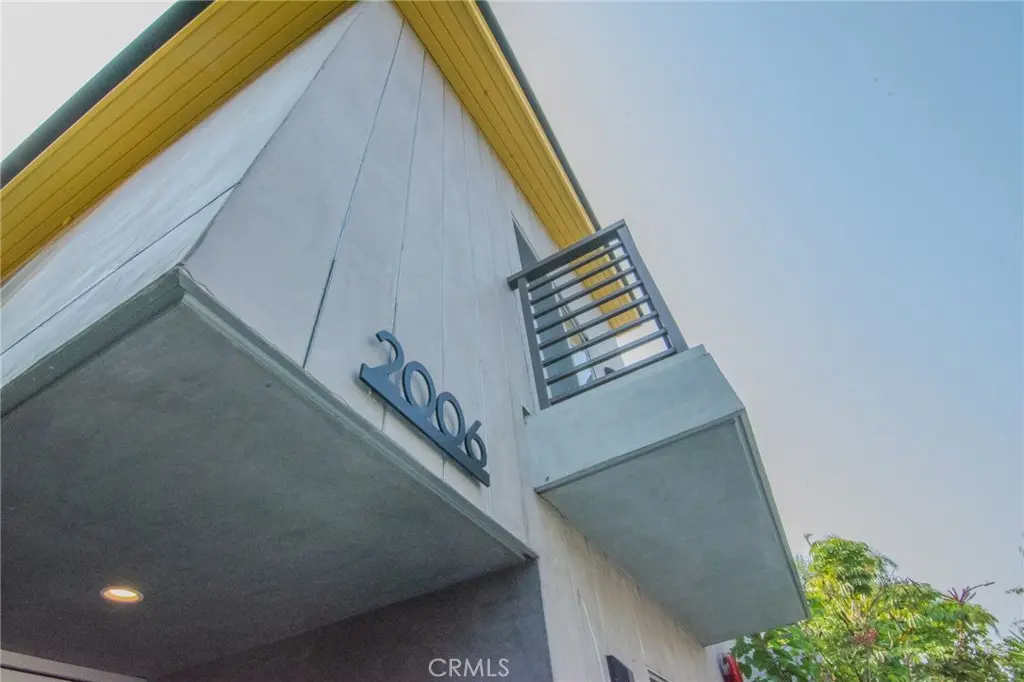 Townhouse for rent at 2006 S Corning Street 3, Los Angeles, CA featuring 2 beds and 3 baths
