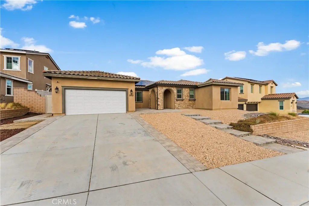 3993 Saddle, Palmdale, CA — listing photo 1