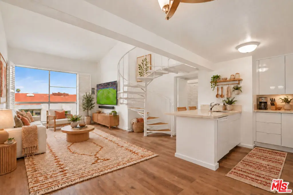 Condominium for rent at 1440 Veteran Avenue 607, Los Angeles, CA featuring 2 beds and 2 baths