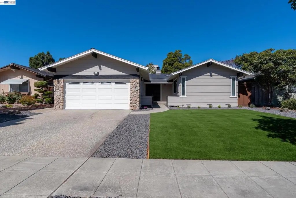 Single Family Residence for sale at 1487 Fry Ln, Hayward, CA featuring 3 beds and 2 baths