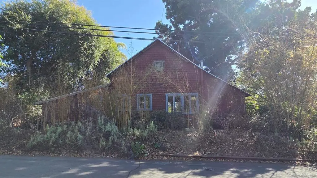 8751 Mariposa Street, La Mesa, CA — listing photo 1