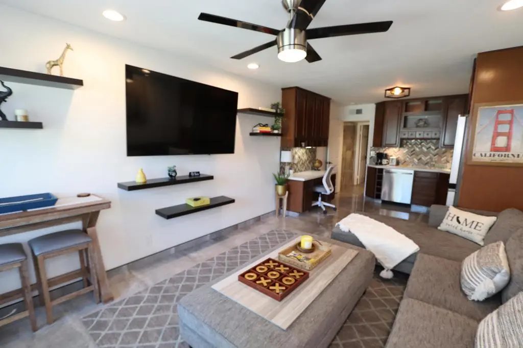 Residential Lease for rent at 9639 Spyglass Avenue 47, Desert Hot Springs, Riverside County, CA featuring 1 bed and 1 bath
