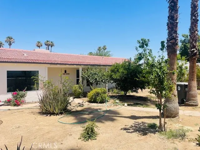 Residential Lease for rent at 73880 Santa Rosa Way, Palm Desert, Riverside County, CA featuring 2 beds and 1 bath