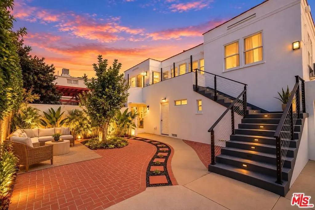 1147 24th Street, Santa Monica, CA — listing photo 1