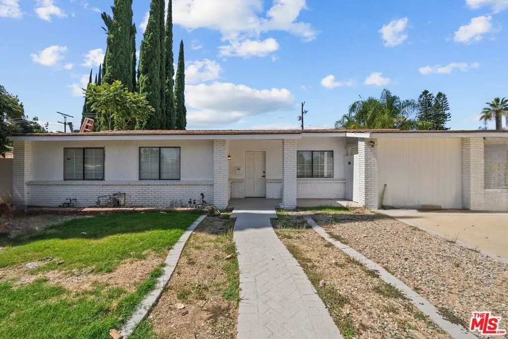 7853 Bothwell Road, Reseda, CA — listing photo 1
