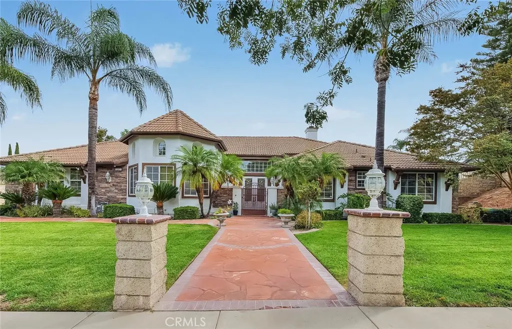 Single Family Residence for sale at 2885 Citrocado Ranch Street, Corona, CA featuring 4 beds and 4 baths