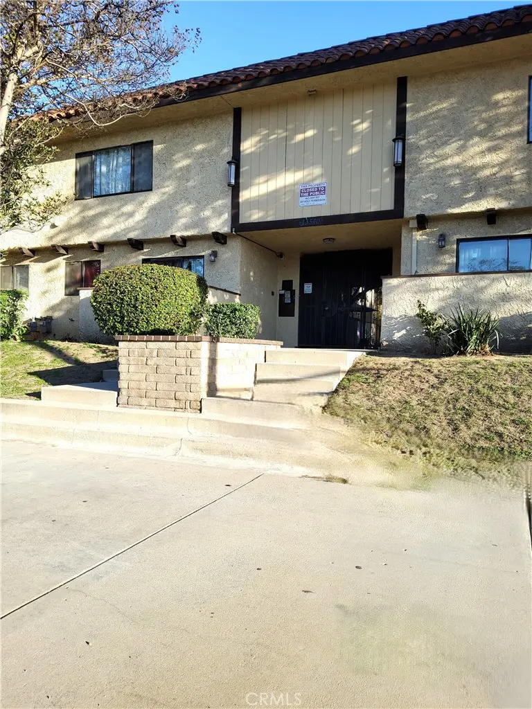 13540 Hubbard St Unit 10, Sylmar, CA — listing photo 1