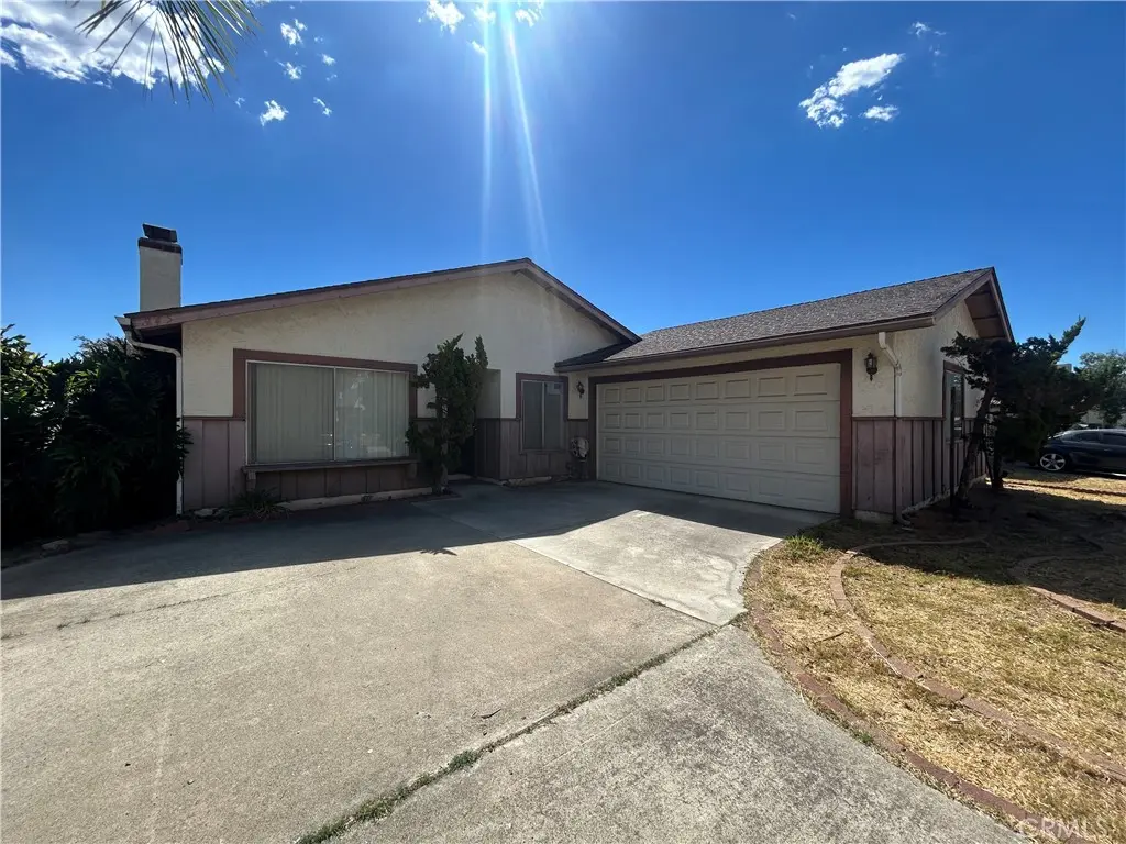 Single Family Residence for sale at 945 Sendero, Escondido, CA featuring 3 beds and 2 baths