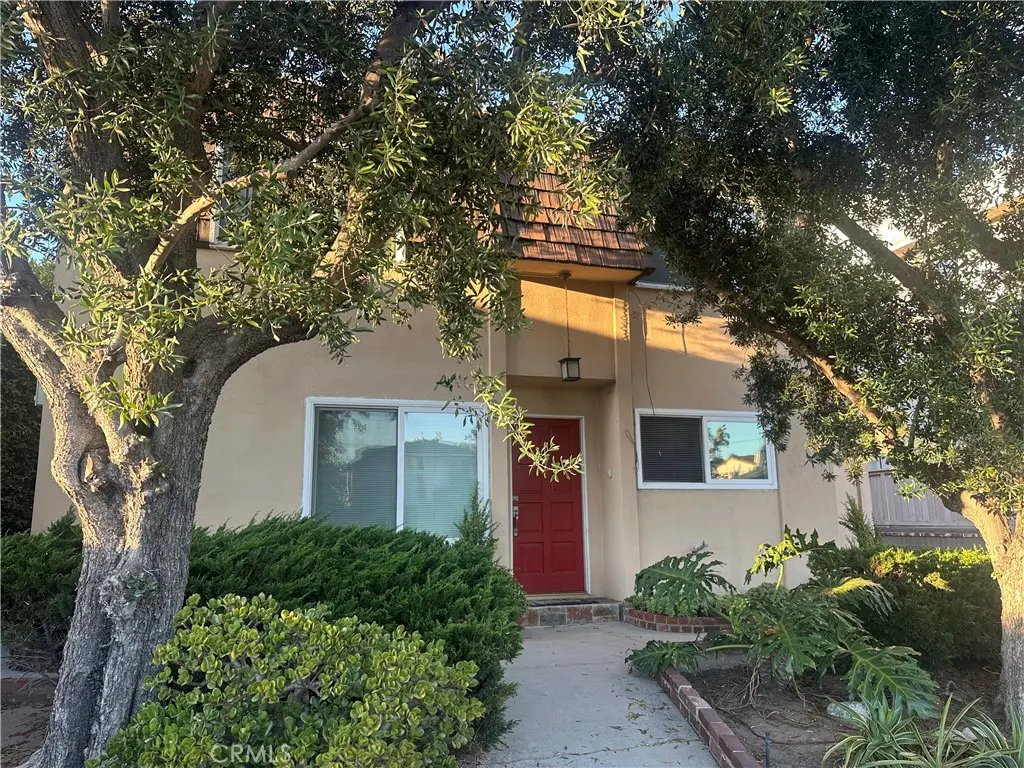1311 Manhattan Beach Boulevard 1, Manhattan Beach, CA — listing photo 1