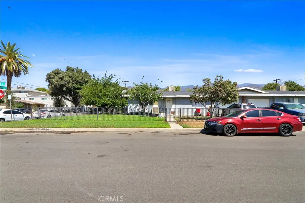202 E 43rd, San Bernardino, CA — listing photo 1