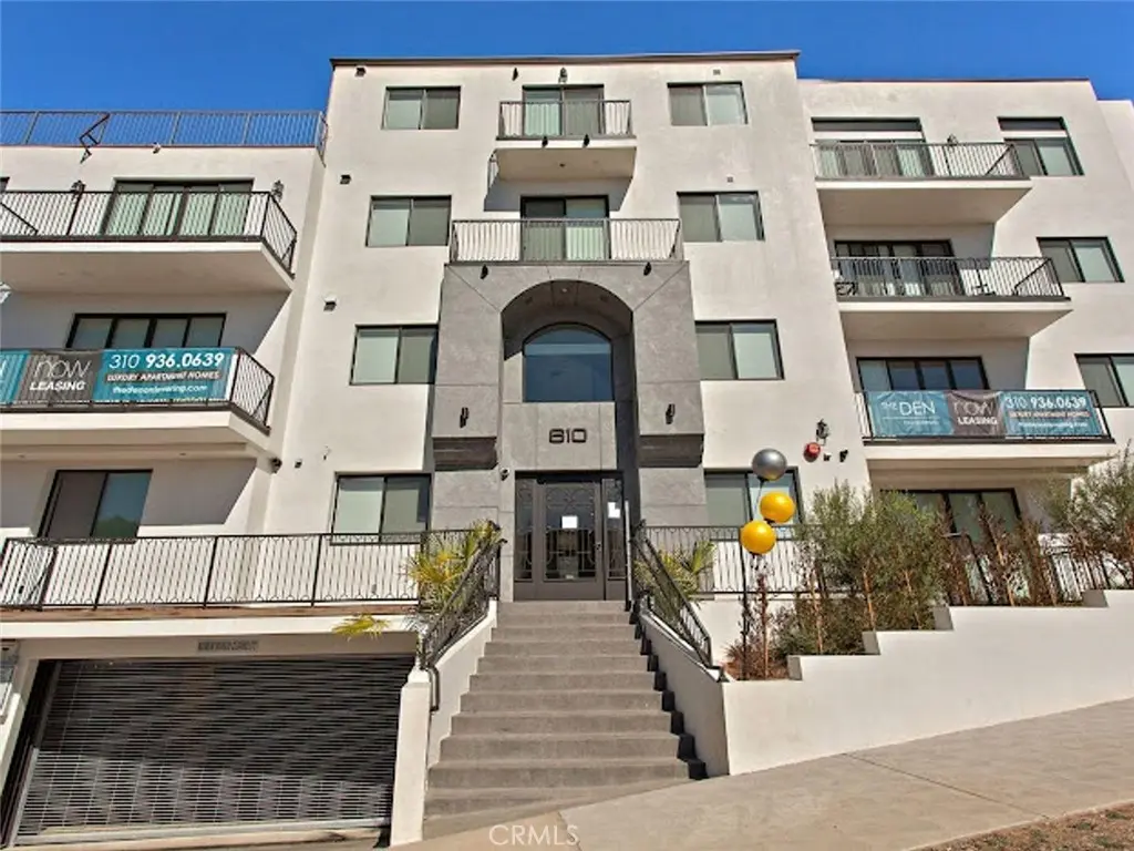 Apartment for rent at 610 Levering Avenue 402, Los Angeles, CA featuring 3 beds and 4 baths