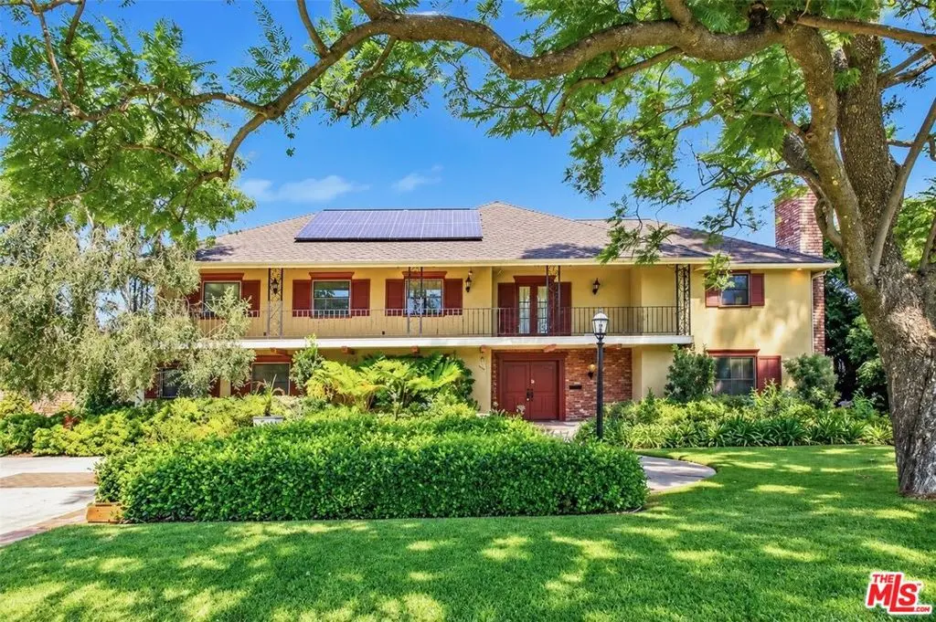 900 Gainsborough Drive, Pasadena, CA — listing photo 1