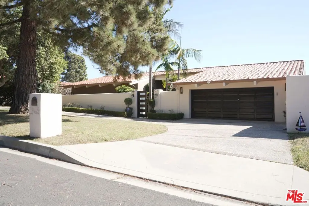 1348 Via Coronel, Palos Verdes Estates, CA — listing photo 1