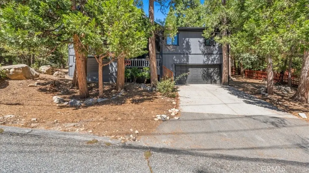 610 Pioneer, Lake Arrowhead, CA — listing photo 1