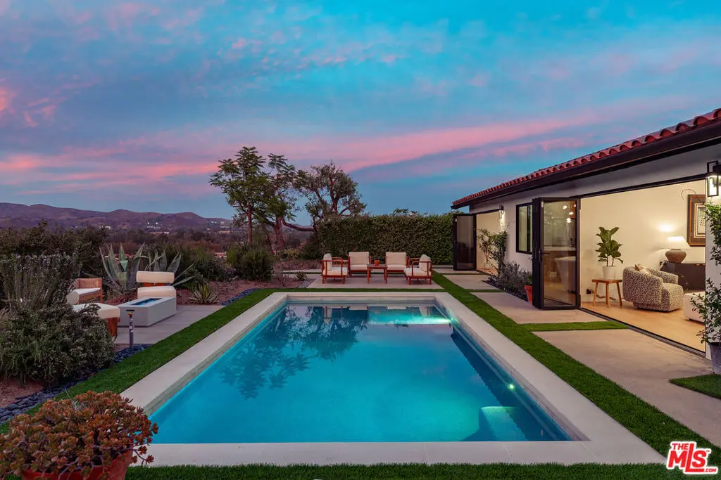 2031 Channelford Road, Westlake Village, CA — listing photo 1