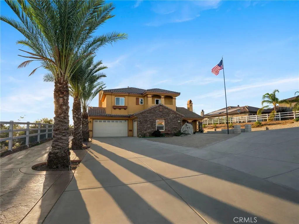 Single Family Residence for sale at 17531 Fairbreeze Court, Riverside, CA featuring 4 beds and 4 baths