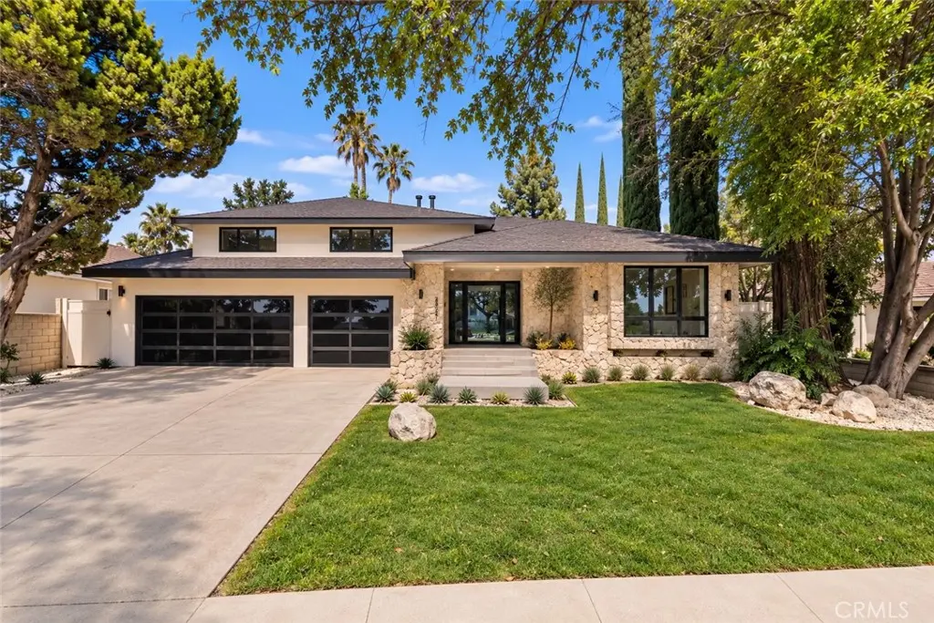 23921 Berdon Street, Woodland Hills, CA — listing photo 1