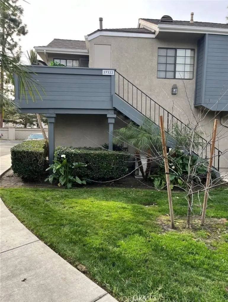 Condominium for rent at 27322 Avenida De La Plata 130, Laguna Niguel, CA featuring 2 beds and 2 baths