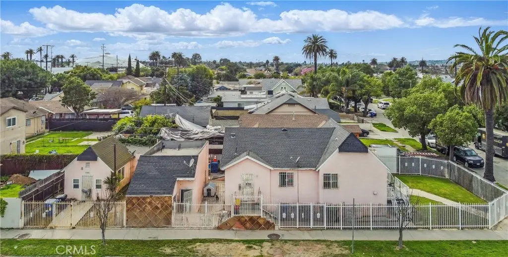 Triplex for sale at 7705 S Vermont Avenue, Los Angeles, CA