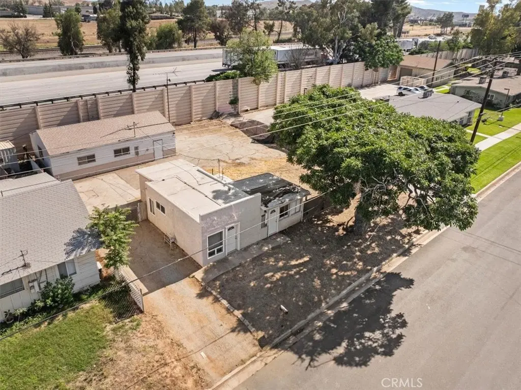 893 E 5th, Beaumont, CA — listing photo 1