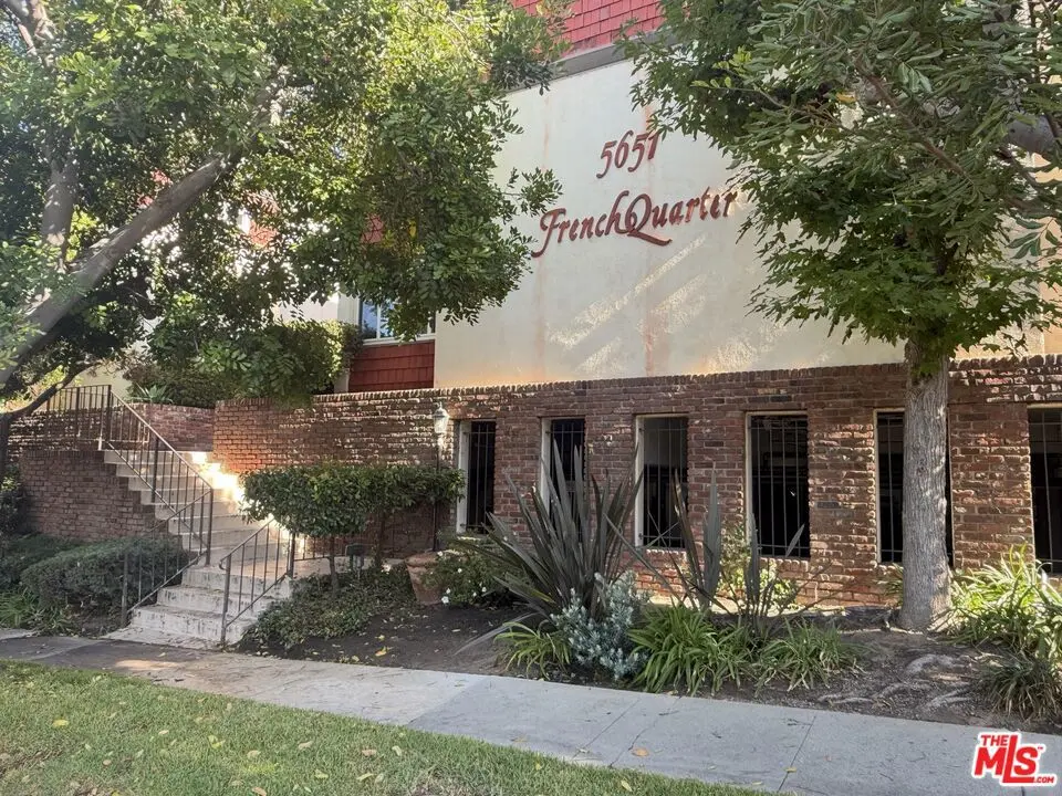 5651 Sumner Way 310, Culver City, CA — listing photo 1