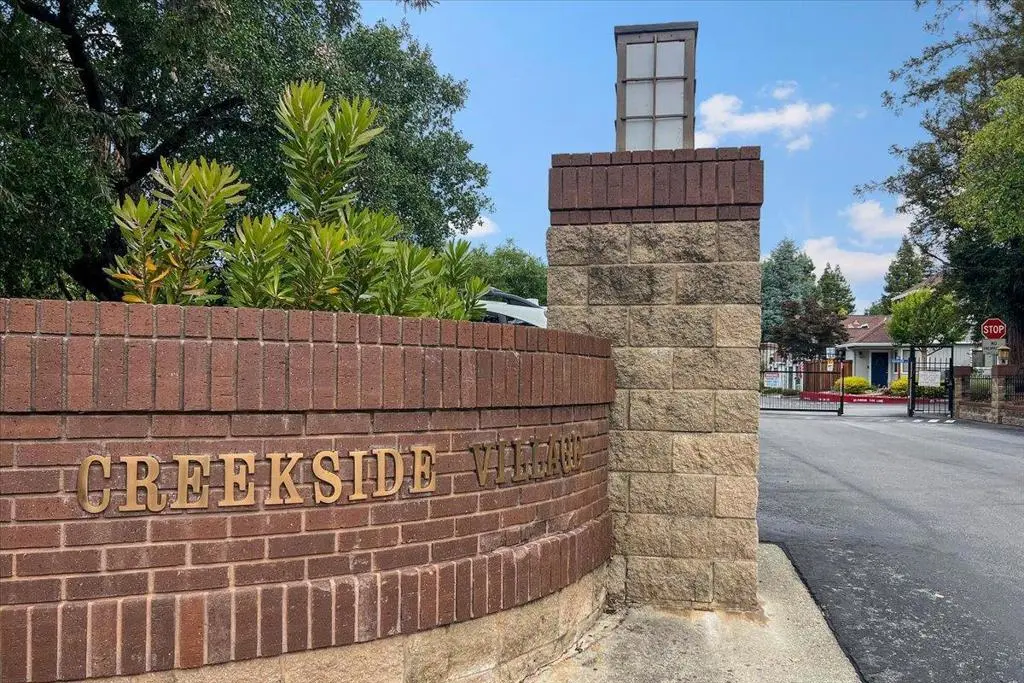 Condominium for sale at 411 E Dunne Avenue, Morgan Hill, CA featuring 2 beds and 3 baths
