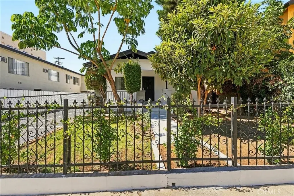Duplex for rent at 1429 N Bronson Ave, Los Angeles, CA featuring 2 beds and 2 baths