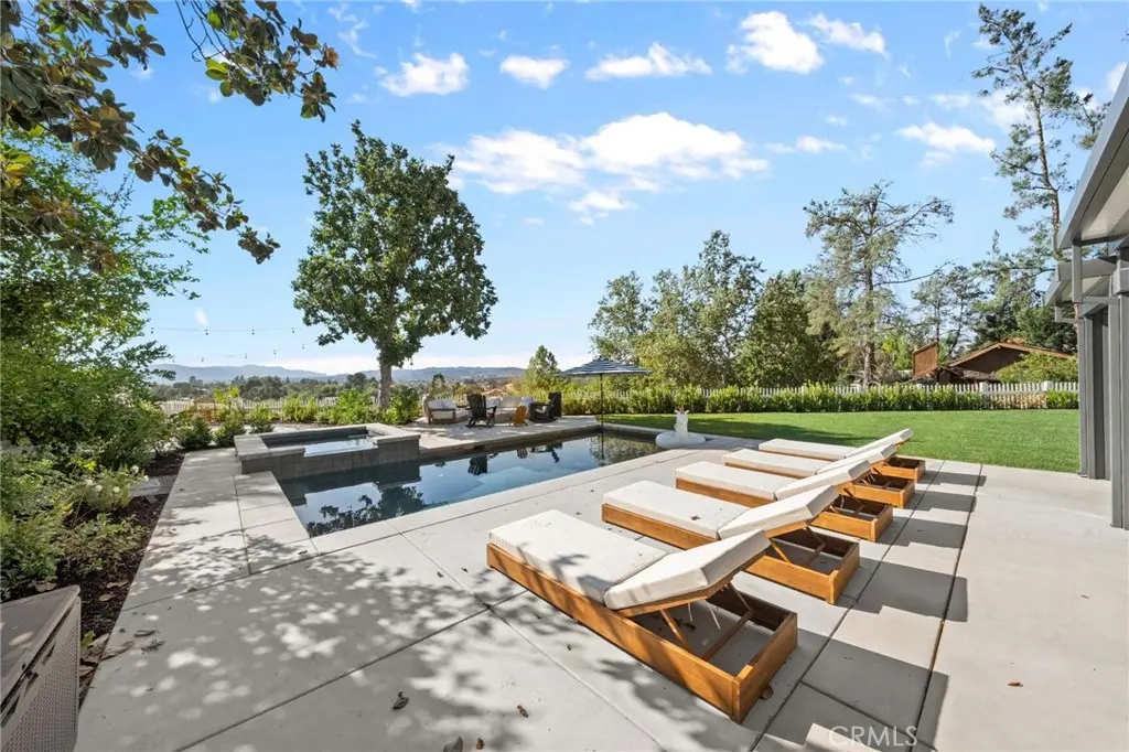 31560 Avenida Del Reposo, Temecula, CA — listing photo 1
