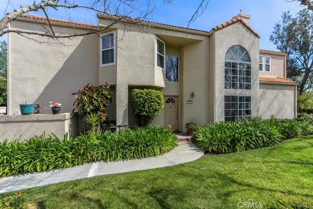 11302 Old Ranch Circle, Chatsworth, CA — listing photo 1