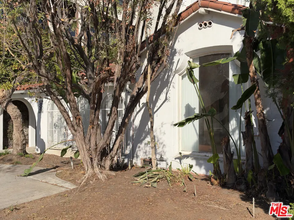 202 S Le Doux Road, Beverly Hills, CA — listing photo 1